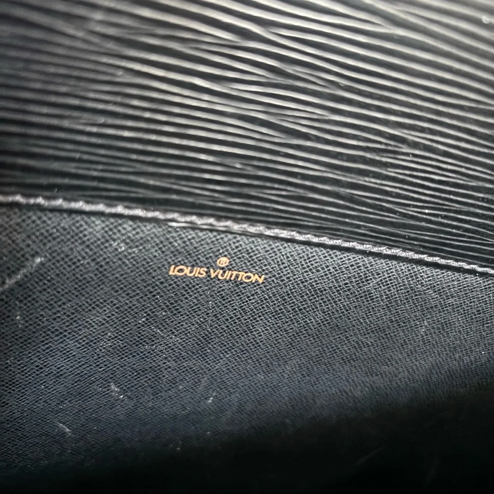Authentic Louis Vuitton Epi Porte documents Senateur briefcase